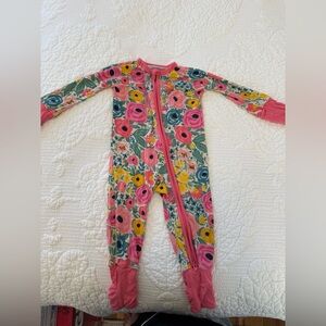 Little sleepies used like new zippy 3-6 months floral